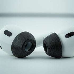 Comply TrueGrip MAX noise isolation blocks ambient sound for immersive listening.