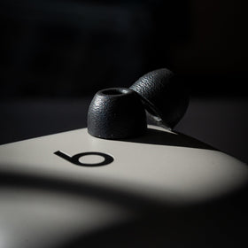 COMPLY TW-400-C noise isolation tips deliver immersive sound by reducing external noise.