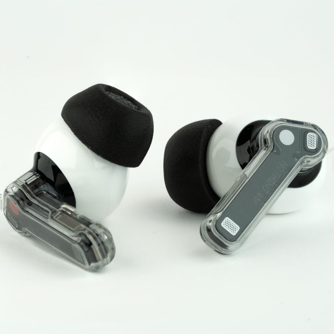 COMPLY TWo-230-A showcases noise isolation in a busy environment
