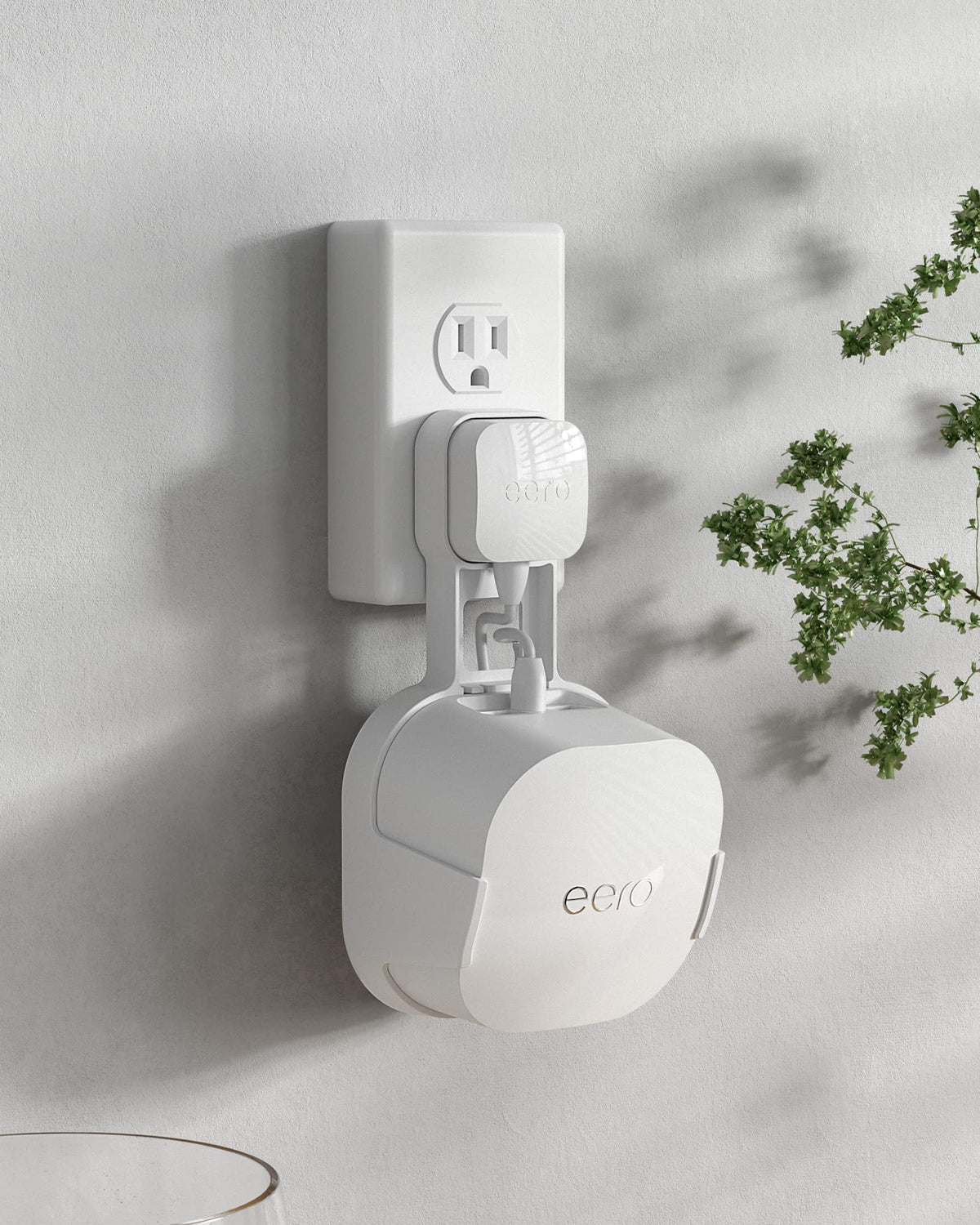 COOLWUFAN eero wall mount provides a clean, minimalist look.