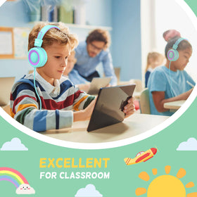 Cowyawn child wearing headphones at desk illustrating focused study benefit