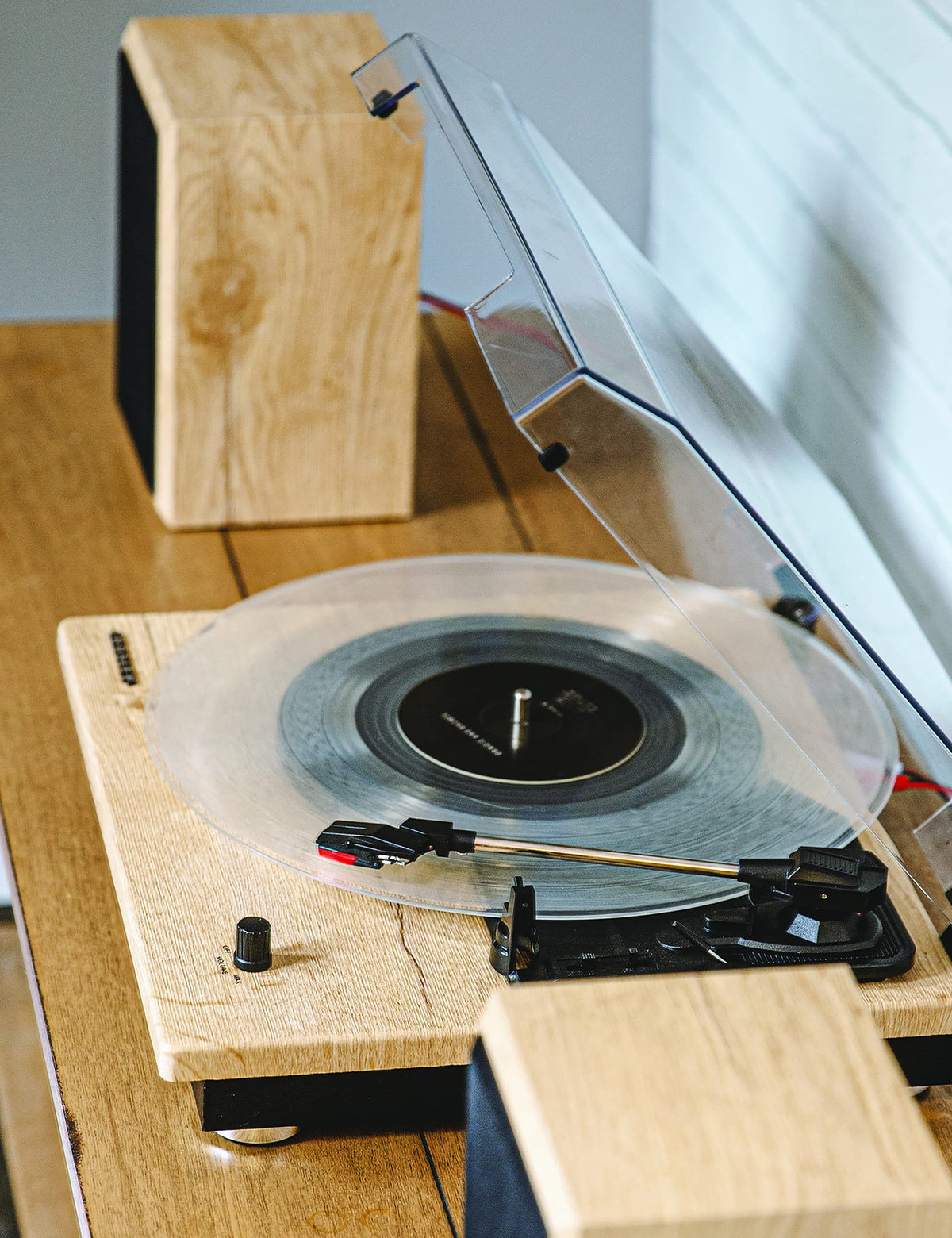 Crosley Brio dust cover closed over the turntable