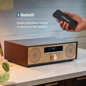 Crosley CR3501A-MA Fleetwood digital radio tuner captures clear local stations