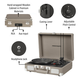 Crosley CR8005F-TE built-in full-range speakers for room-filling sound.