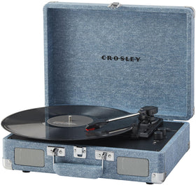 Crosley CR8005F-WD Cruiser auxiliary input for external devices.