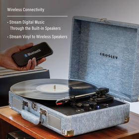 Crosley CR8005F-WD Cruiser cueing lever for precise needle placement.