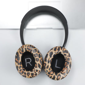 Cypher.V soft protein leather earpads improve comfort and durability.