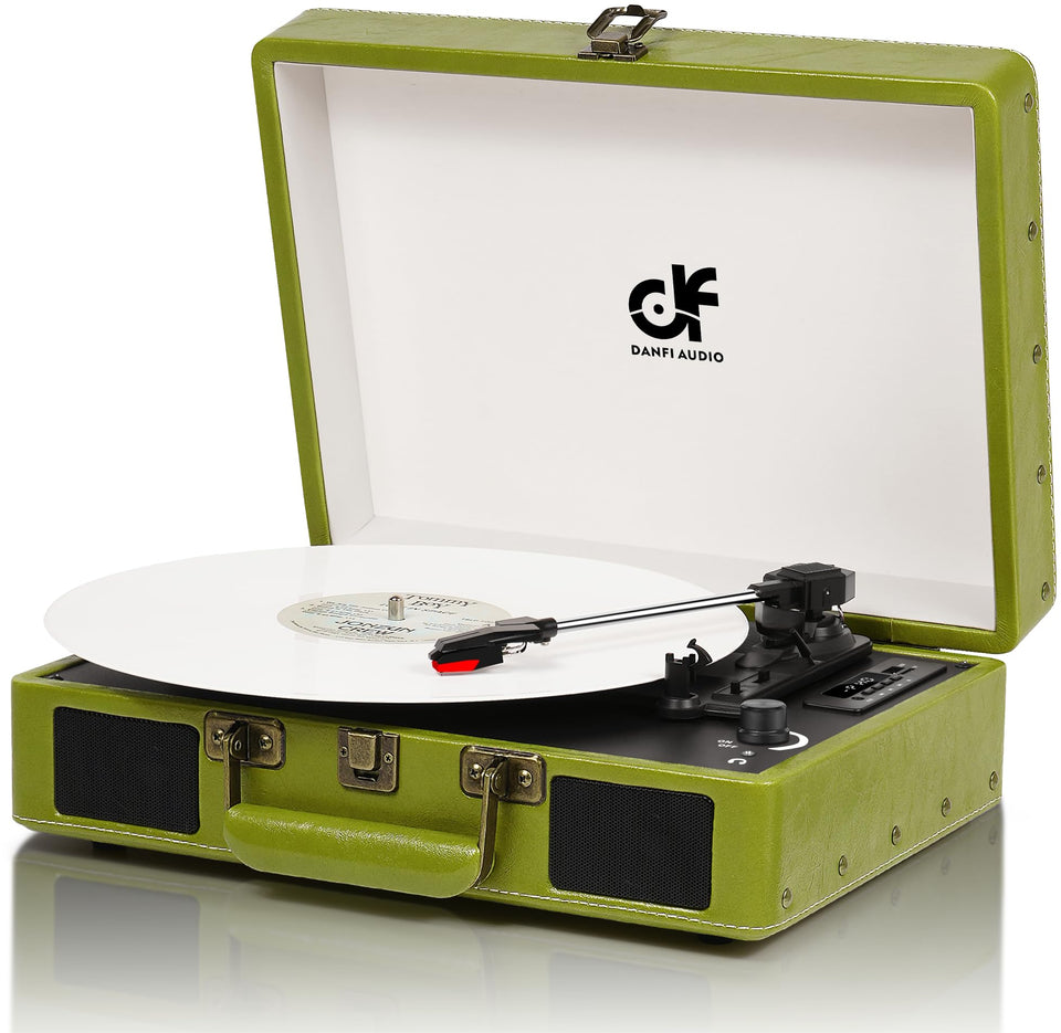 DANFI AUDIO DF vintage suitcase turntable with built-in speakers for immersive listening in a living room