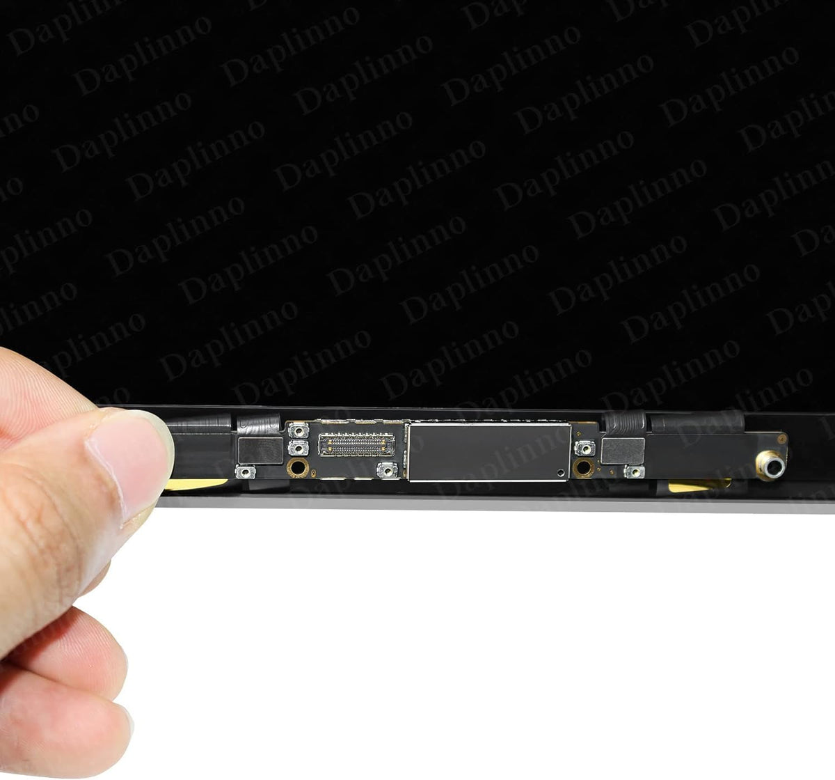 Daplinno MacBook Air M1 display connectors closeup for precise reassembly.