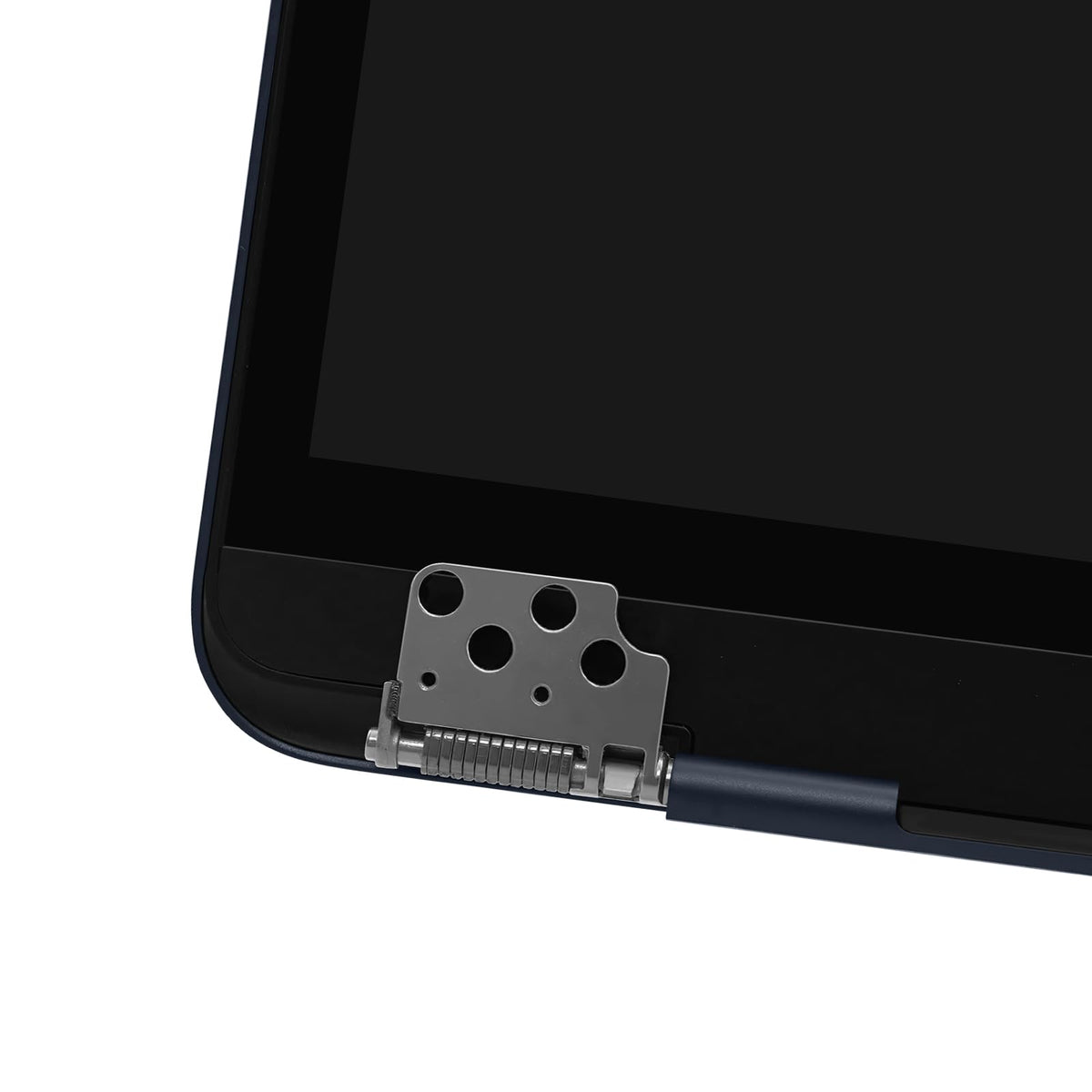 daplinno MacBook Air M2 screen packaging demonstrates safe shipping and handling