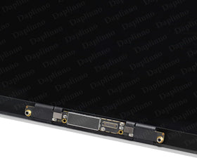 Daplinno silver packaging protects the screen during shipping and handling