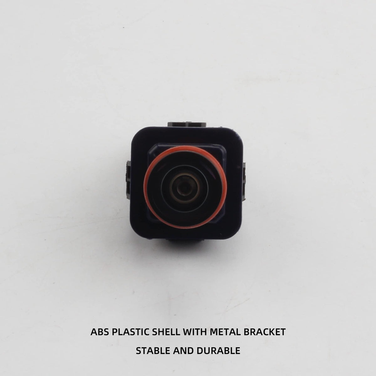 Dasbecan imaging technology rear camera provides crisp, detailed rear images.