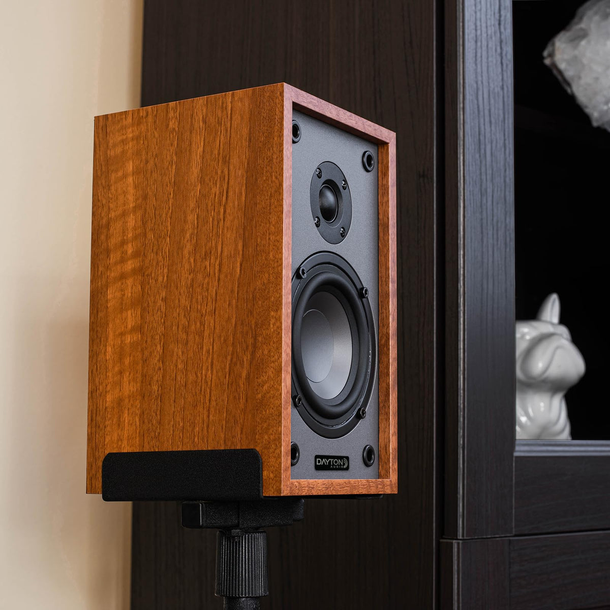 Dayton Audio Classic B40 back panel shows simple passive wiring for easy amp pairing.