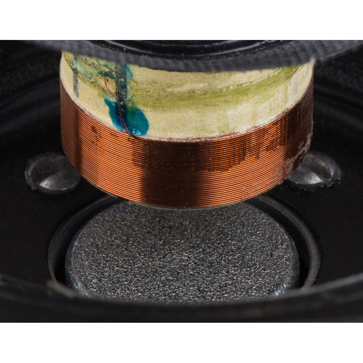 Dayton Audio PC68-8 full-range design enables simple, hobbyist speaker builds.