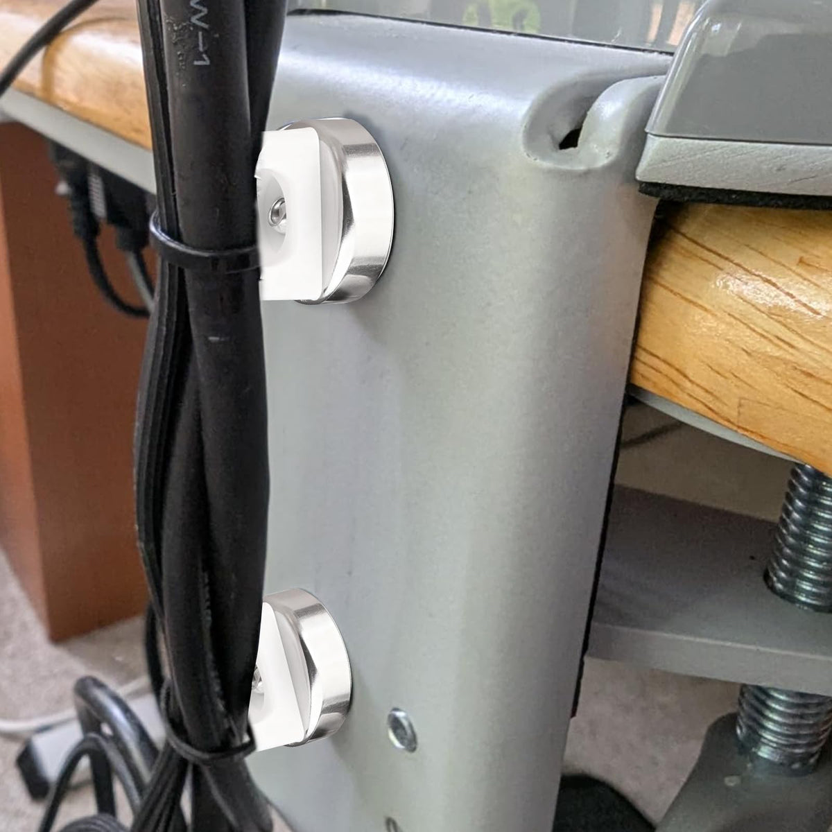 DCVBNY versatile cable organization suitable for home office.
