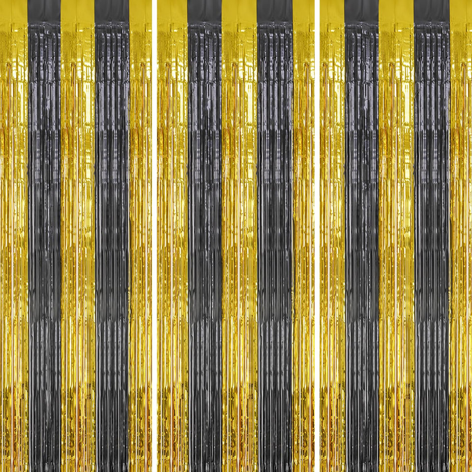 DECOCKRAT foil fringe curtains in black and gold create a glamorous backdrop for celebrations.