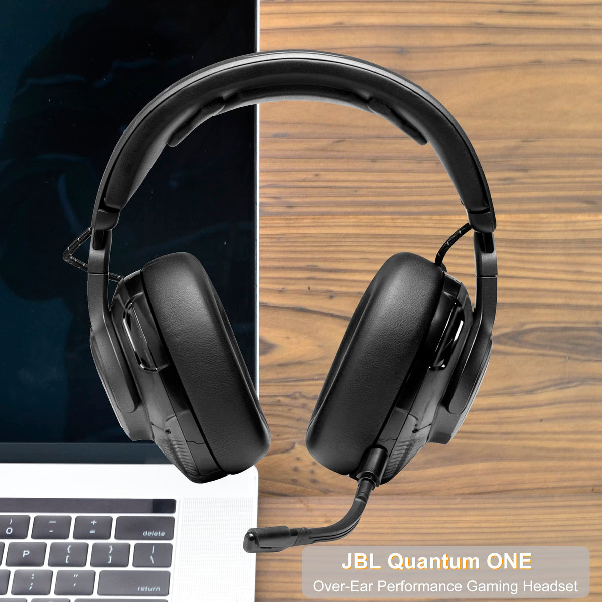 Defean Quantum One ear pads worn on head illustrate comfortable long gaming sessions