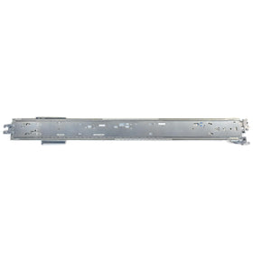 Dell PowerEdge 1U rail-kit assembly step demonstrates installation.