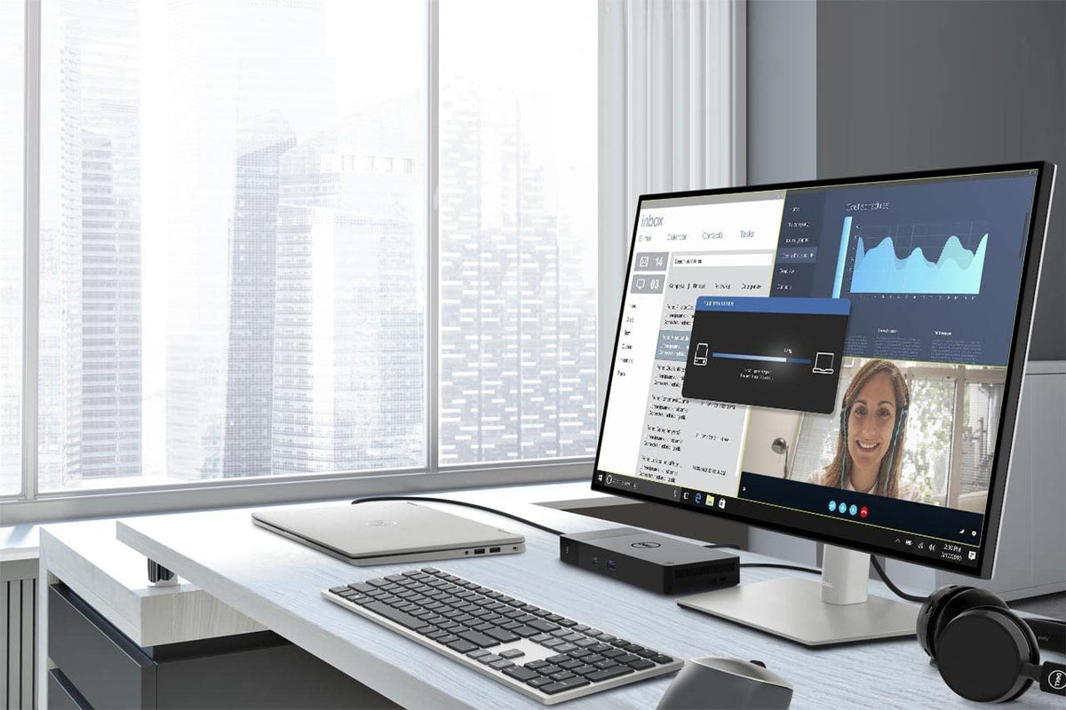 Dell WD22TB4 management interfaces highlight IT-friendly deployment features.