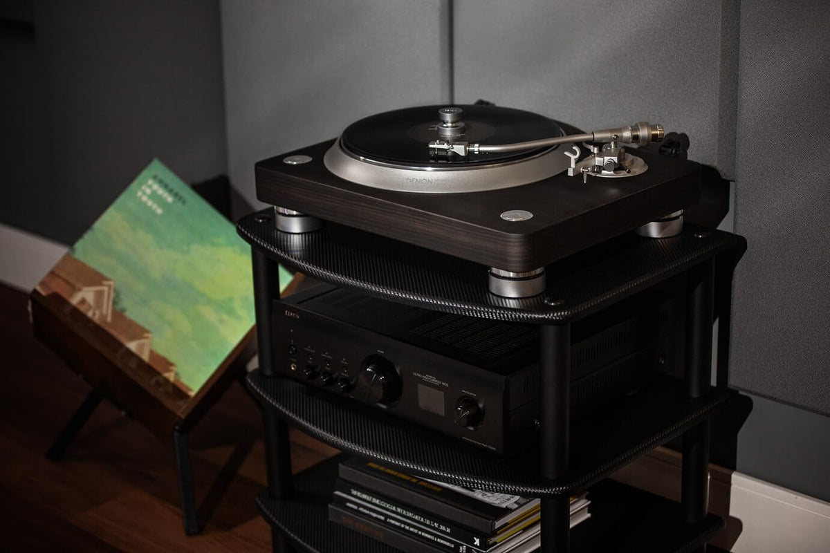 Supports 33 1/3, 45, and 78 rpm for diverse vinyl collections