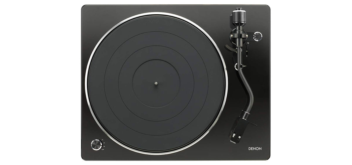 Denon DP-450USB black finish complements modern home audio setups.