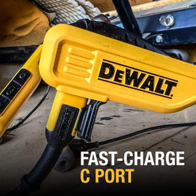 DEWALT interchangeable ear cushions offer a customizable fit for comfort.