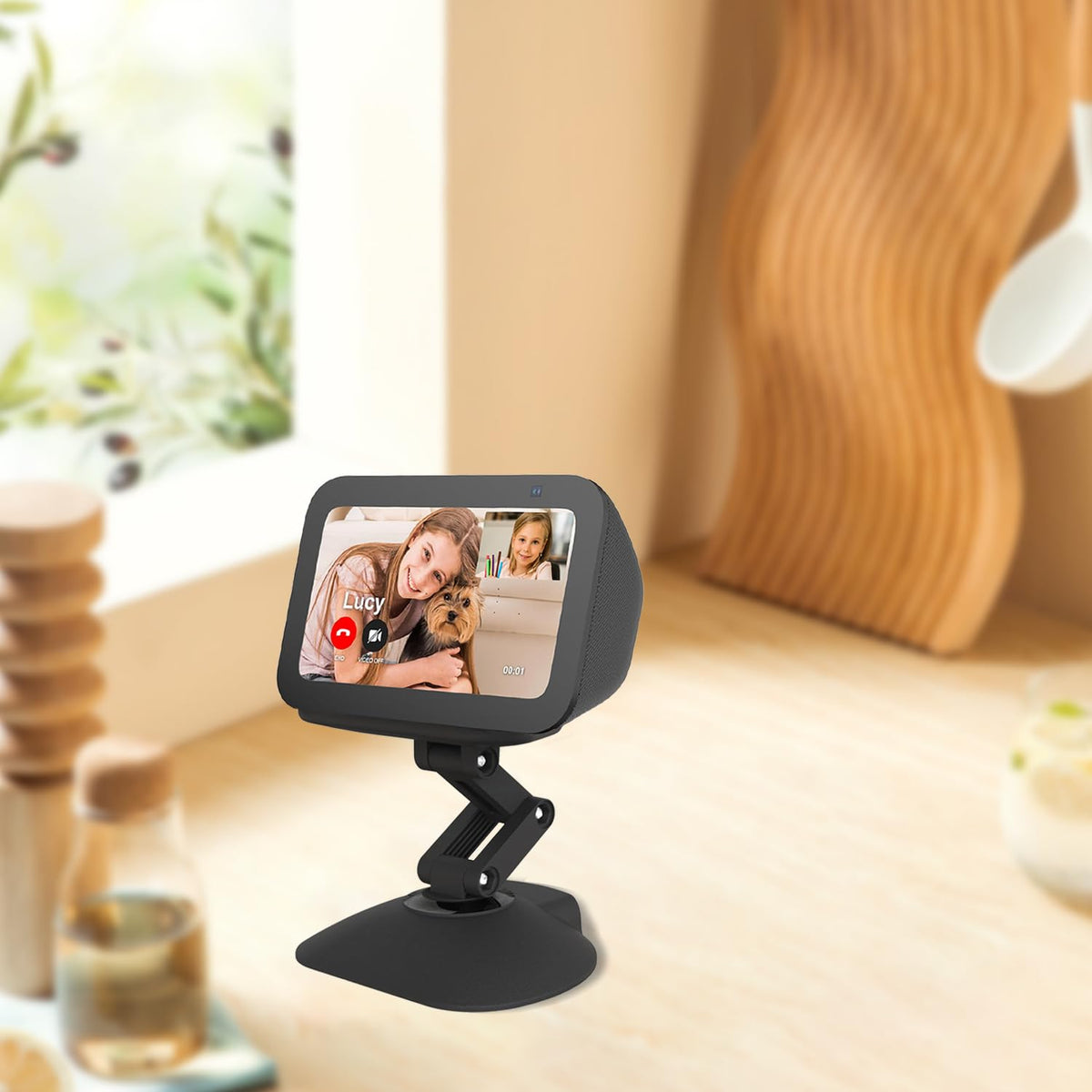 Dianves stand suits kitchen counters for easy recipe viewing.