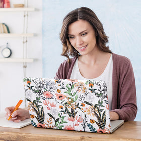 DINKY universal fit size guide aids upgrading across multiple laptop models
