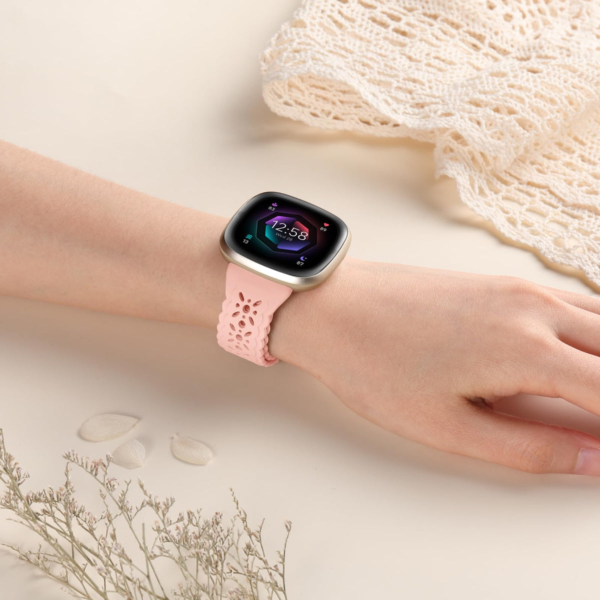 Dirrelo Versa-compatible band mounted on watch showing secure lugs.