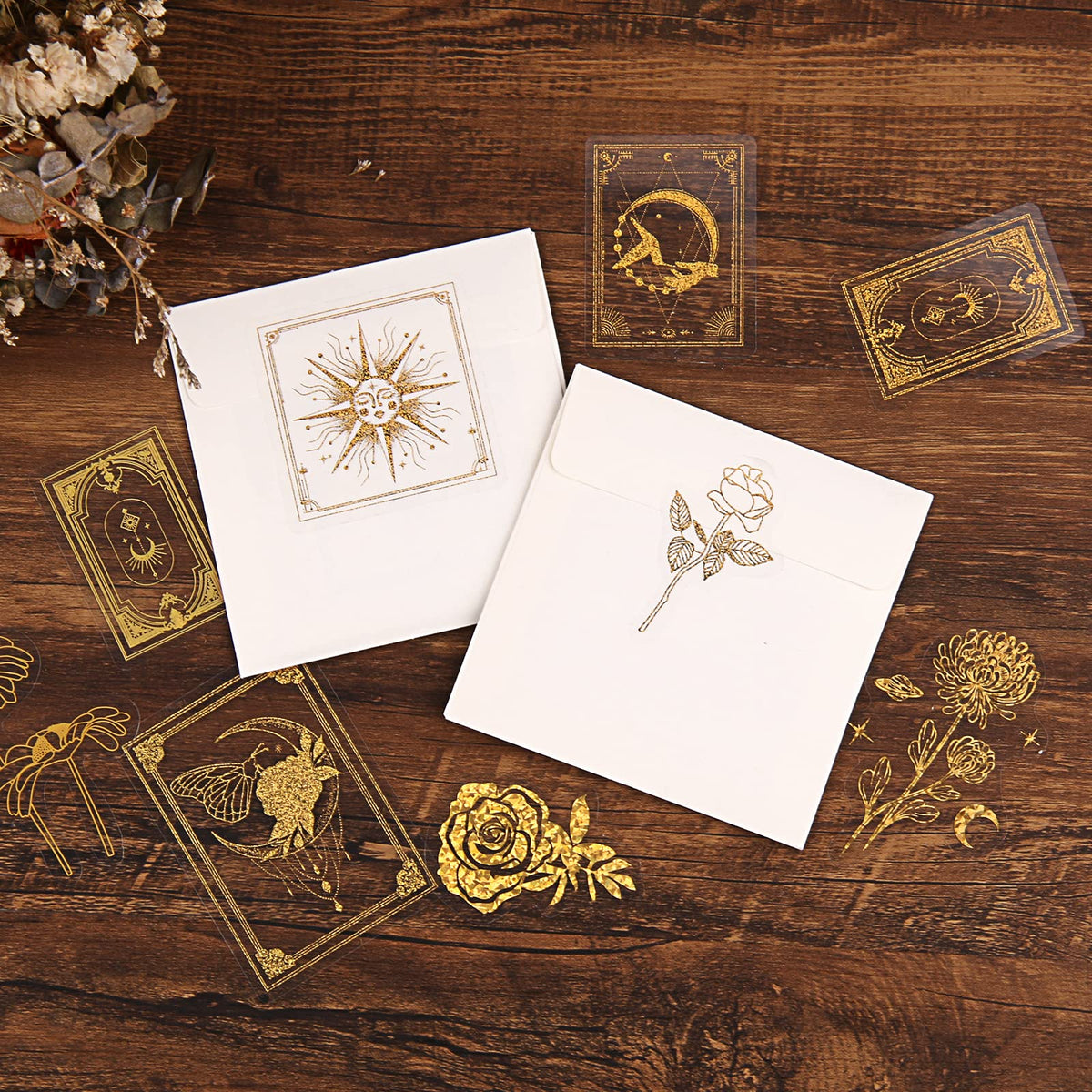 Dizdkizd scrapbooking page decorated with gold holographic stickers