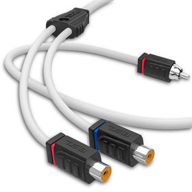DS18 MOFCR-2F1M front view of RCA Y splitter for marine-grade signal distribution