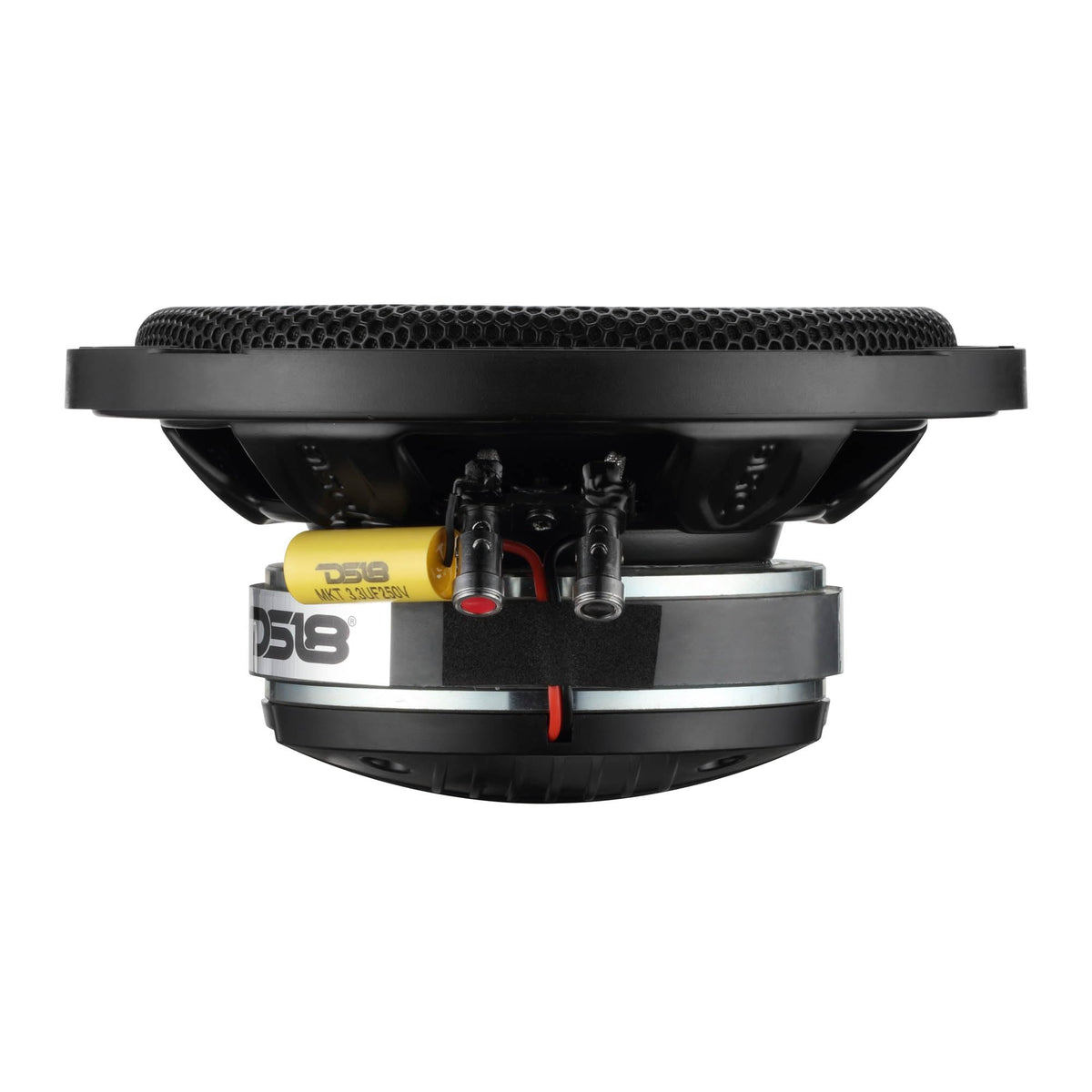 DS18 packaging and included grill showing ready-to-install kit