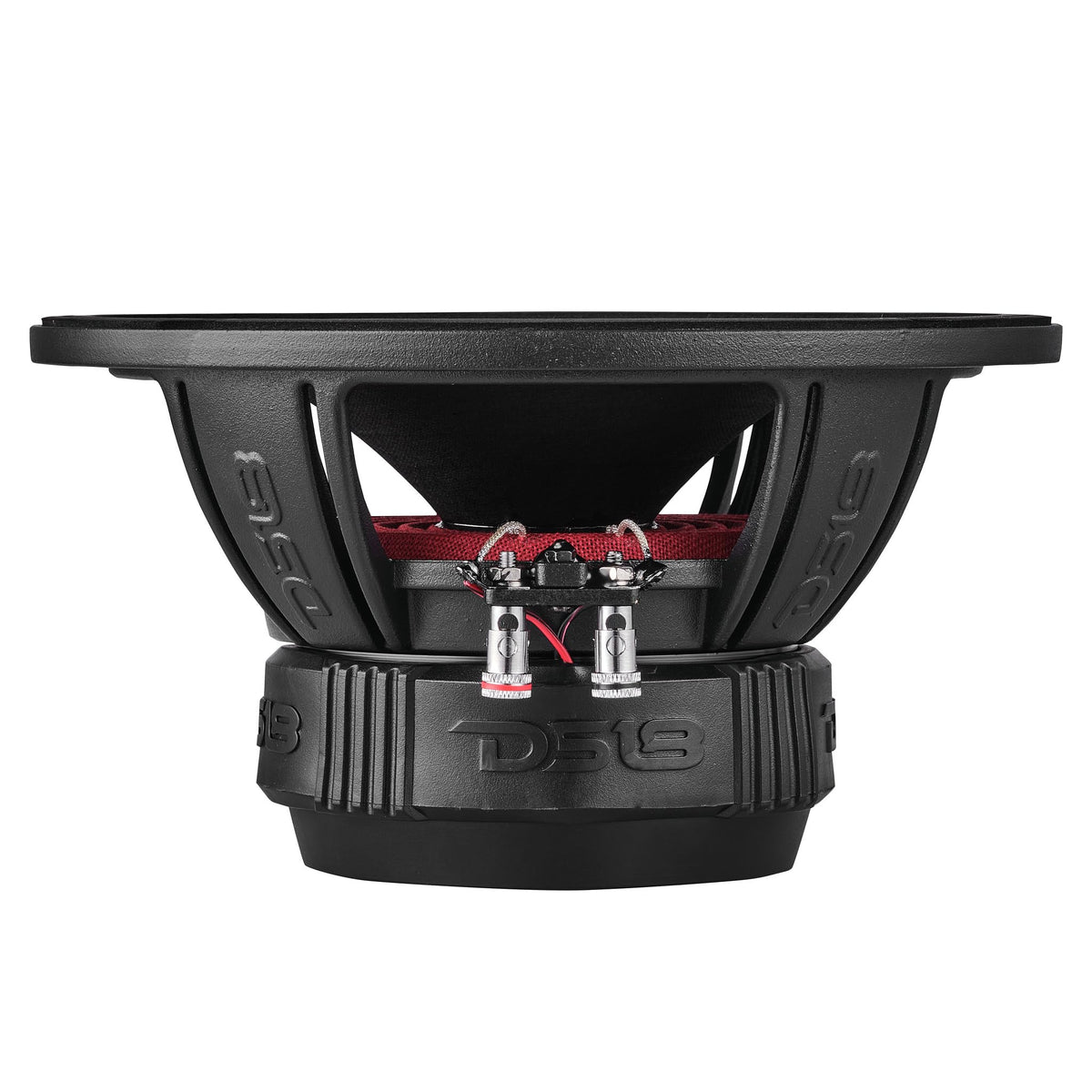 DS18 PRO-HY8.4B in-vehicle installation scene demonstrates placement flexibility