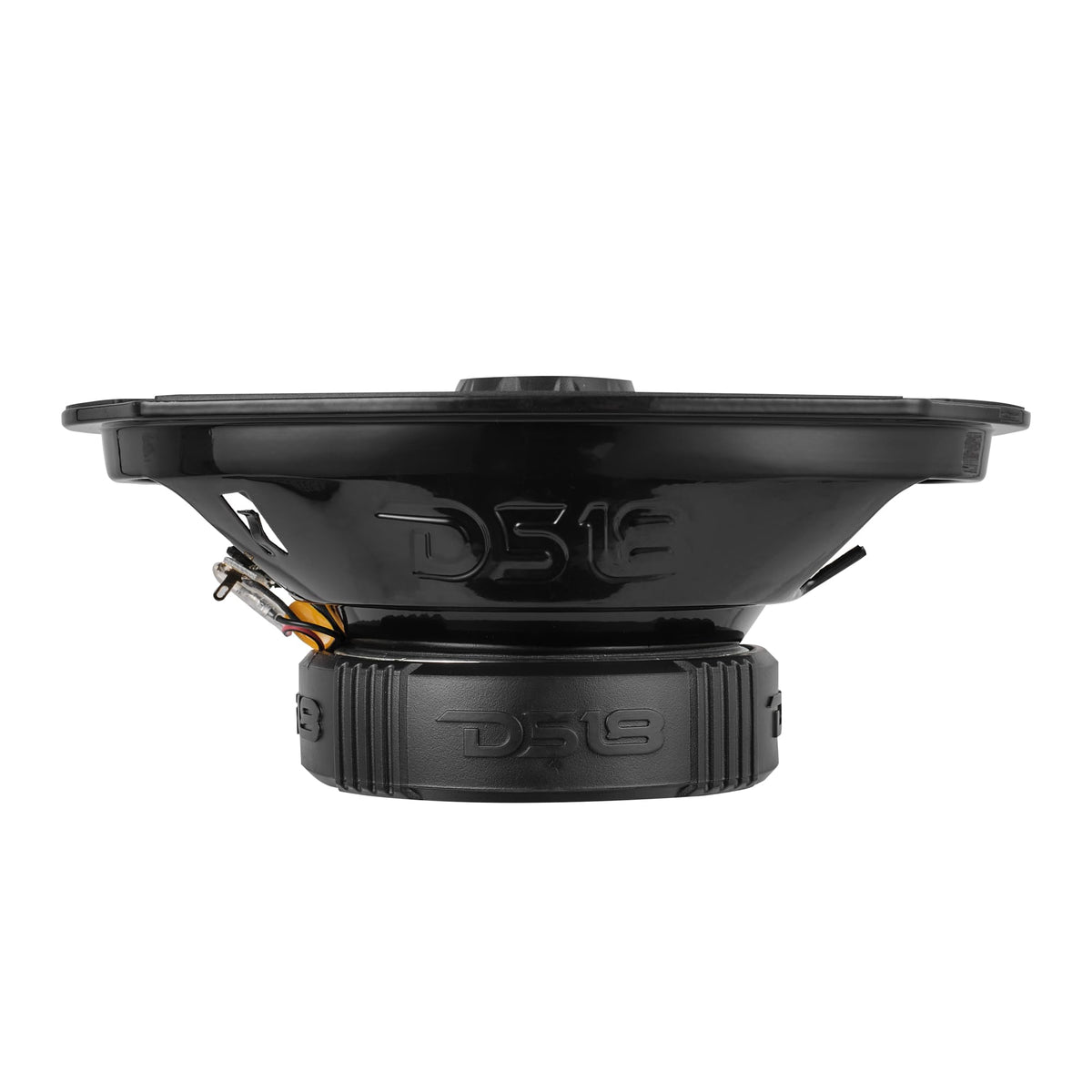 DS18 PRO-ZT69 included metal grill protects the speaker