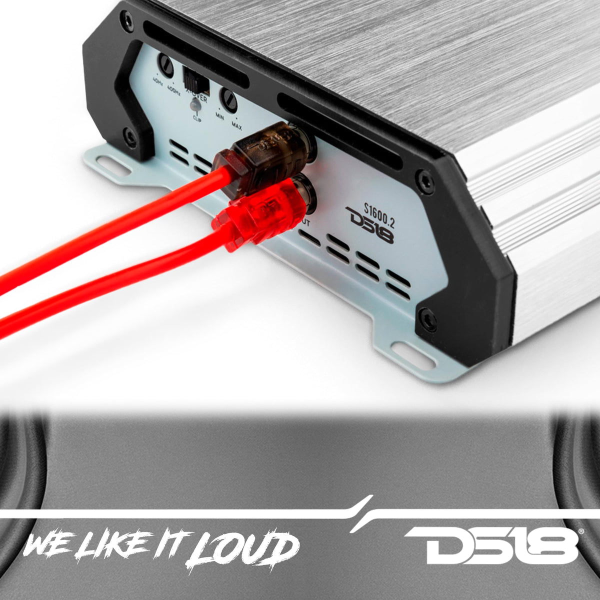 DS18 R3 Ultra Flex RCA cable with dual-male connectors fits standard outputs for reliable stereo connections