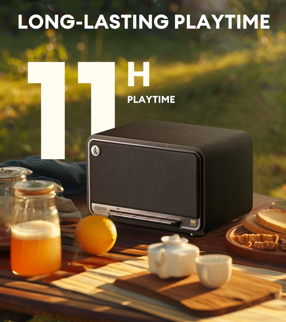 Edifier D32 rear panel handle enables easy portability.