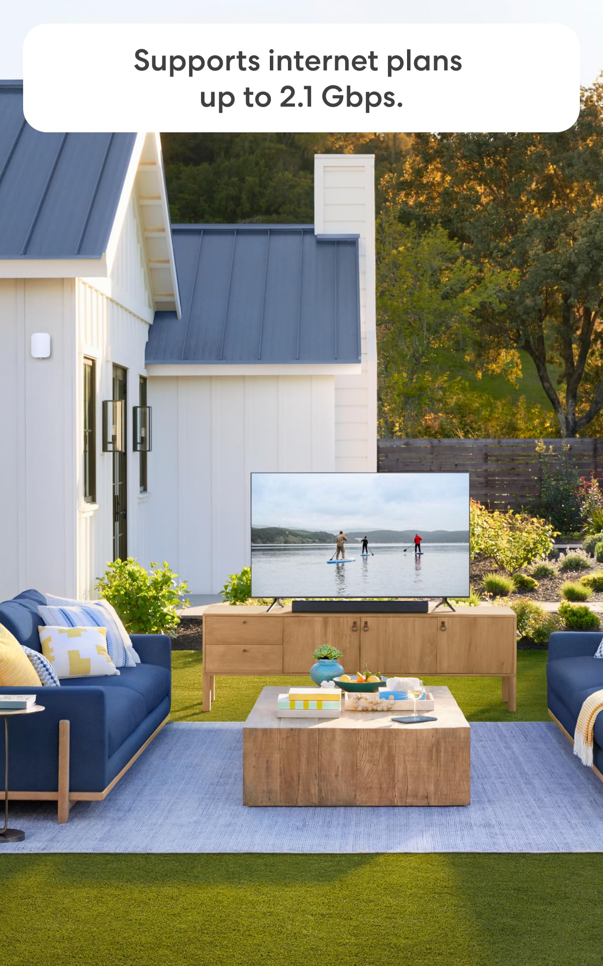 eero Outdoor 7 supports AC or PoE+ for flexible installation options.