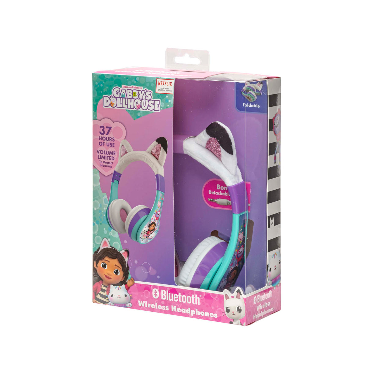 child using eKids Gabby’s Dollhouse microphone during video call for clear chat