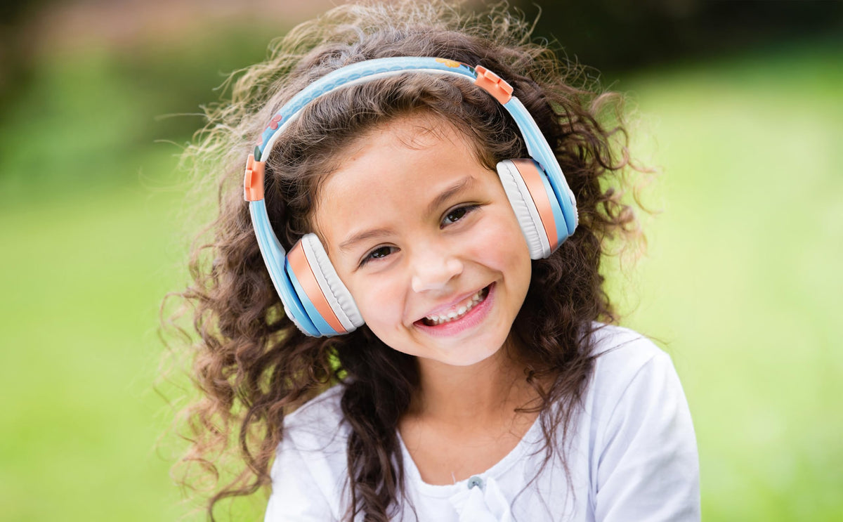 eKids Moana adjustable headband showing size customization for children