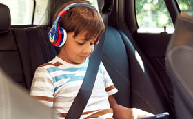 eKids Sonic microphone closeup for clear hands-free chats