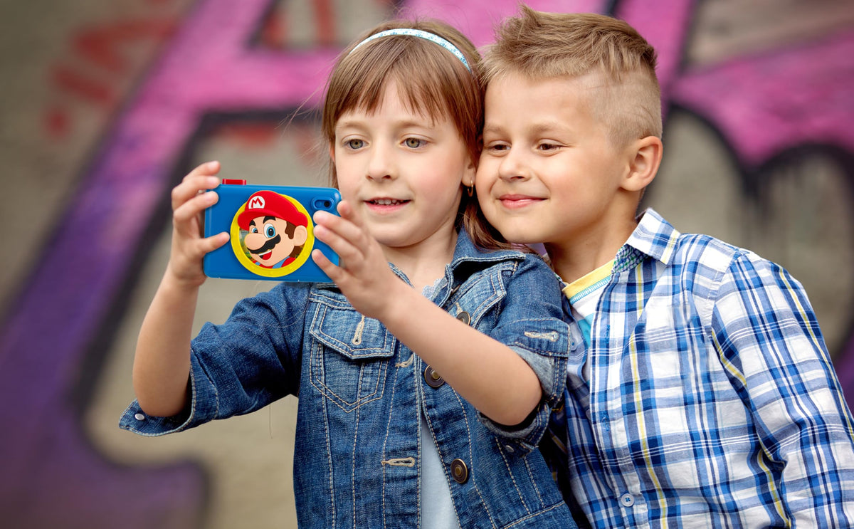 eKids Super Mario back with 2-inch screen displaying a captured photo for easy review