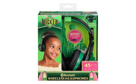 eKids Wicked Elphaba lifestyle travel scene for entertainment on-the-go