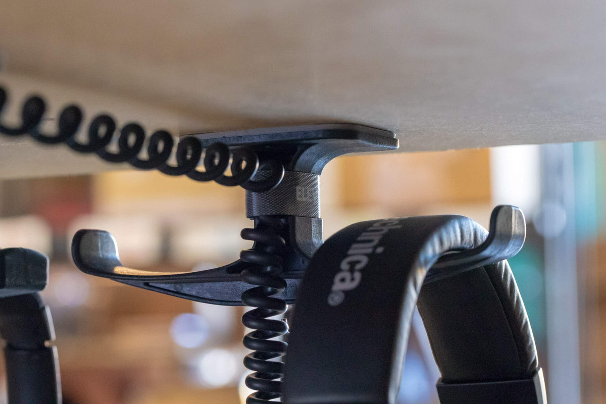 Elevation Lab Anchor Pro adhesive mount enables quick, clean installation.