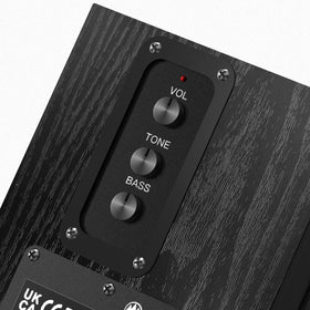 Elimavi control panel close-up with knobs for easy tonal adjustment