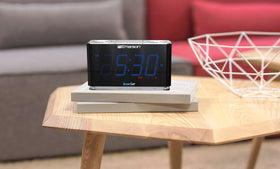 Dual alarm feature on the Emerson CKS1507 wakes you to radio, music, or buzzer.