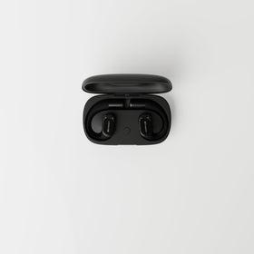 Emerson NoiseZero long battery life supports extended listening throughout the day.