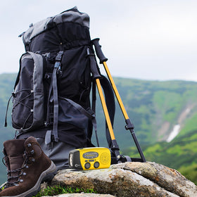 Esky 3-LED emergency light enhances nighttime visibility.