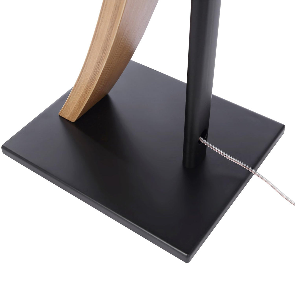 EXIMUS universal compatibility supports most satellite and bookshelf speakers.