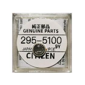 Packaged battery and protective storage box ready for long-term daily use.
