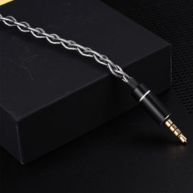FAAEAL braided cable design resists tangling and looks premium